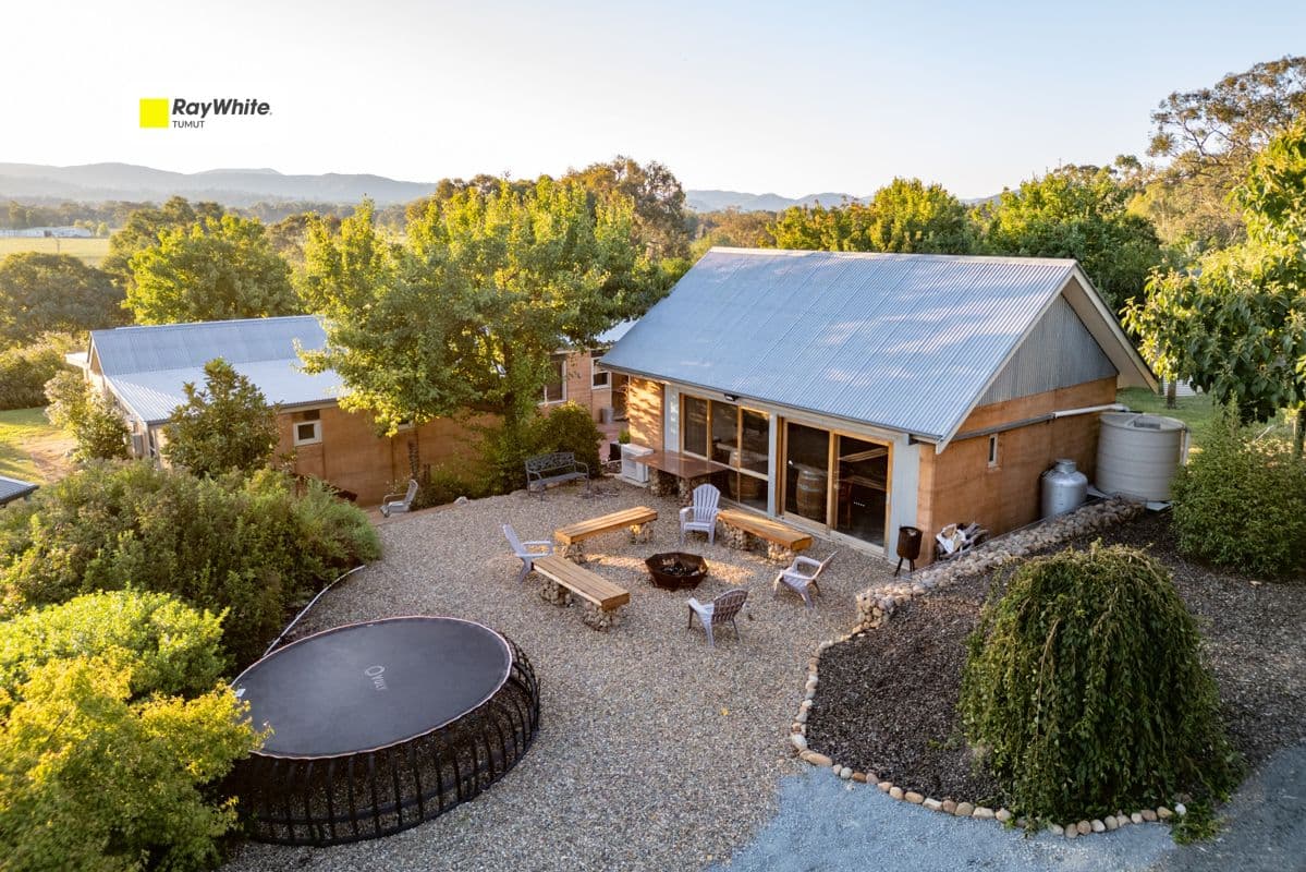 10/477 Wee Jasper Road