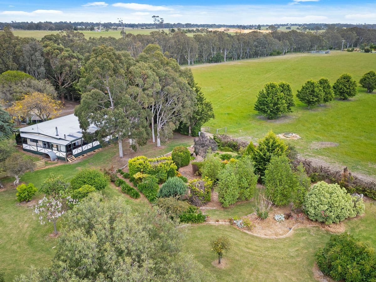 10 Snobbs Road