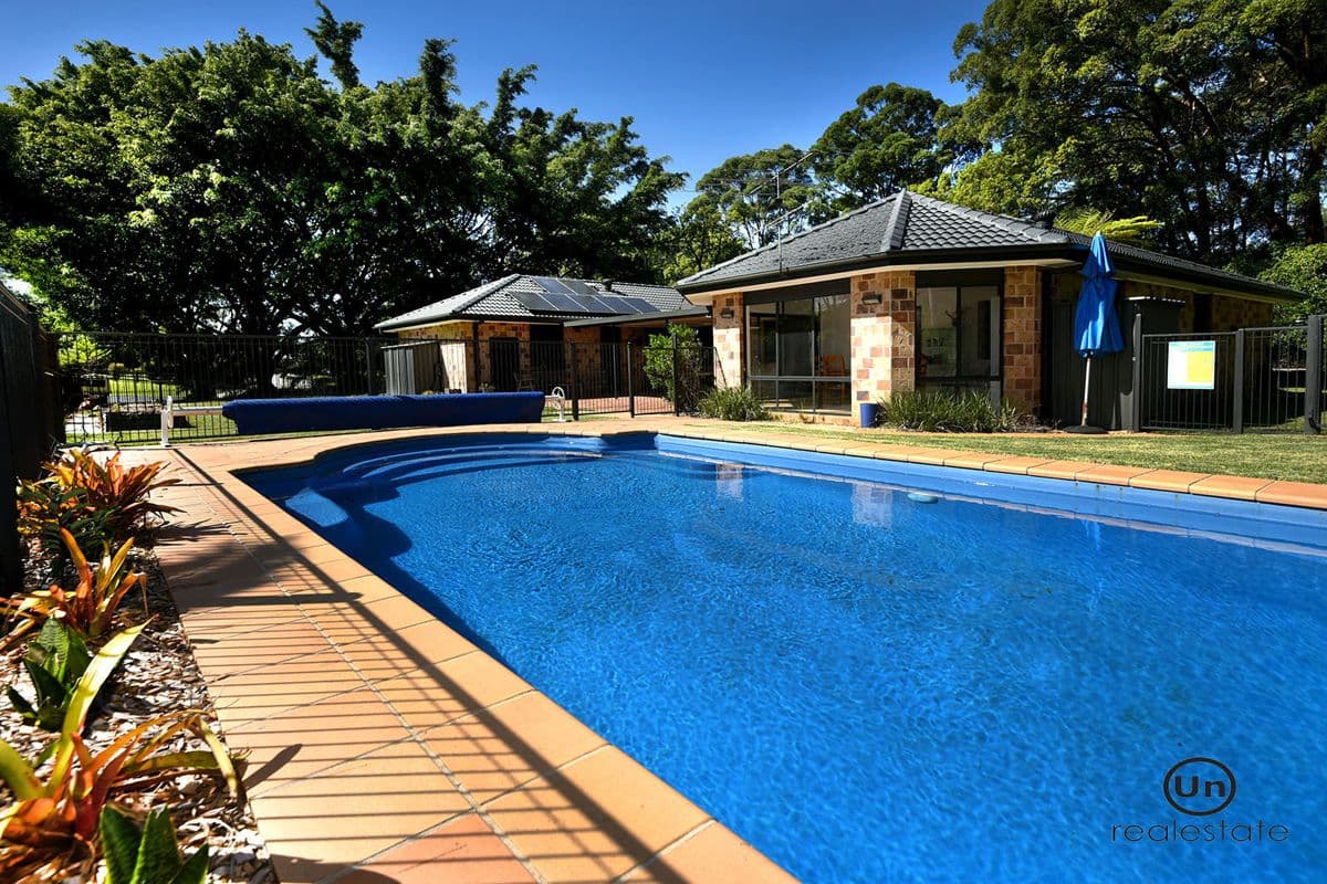 7 MCALPINE WAY