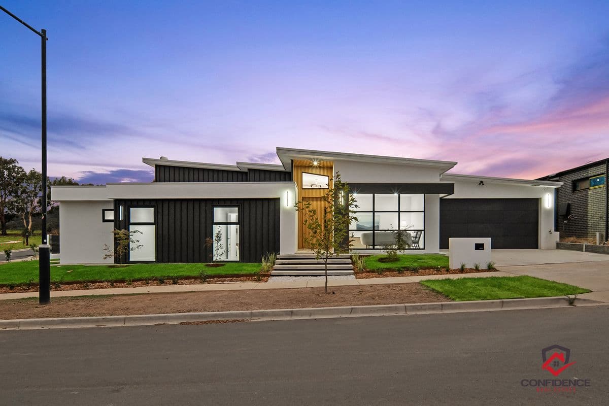62 Wake Crescent