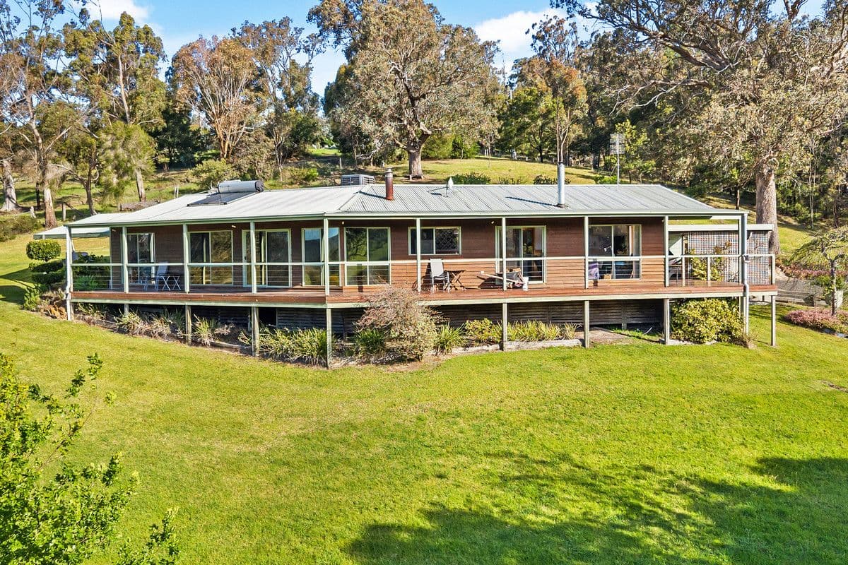 5 Bradys Road