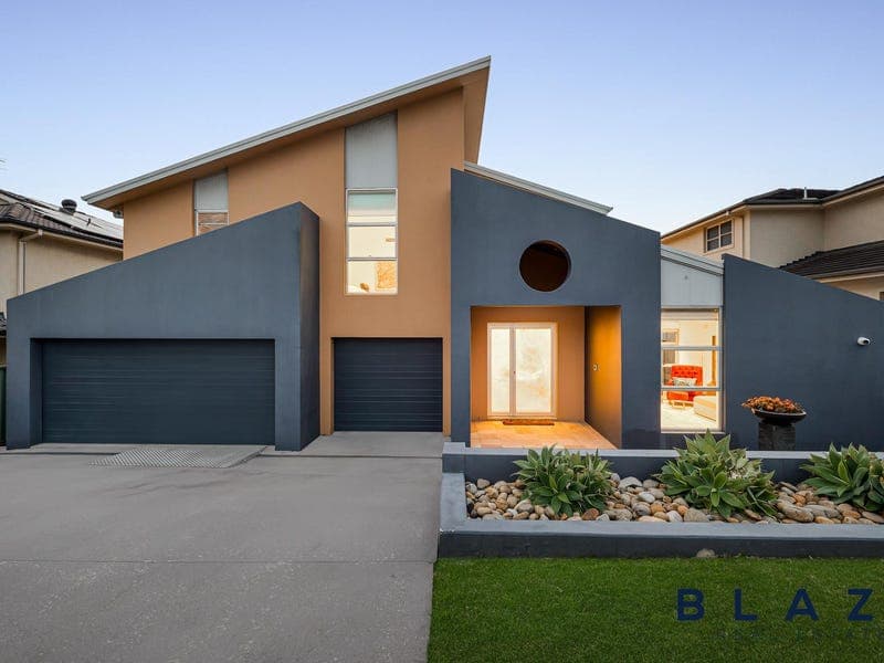 33 Hackett Road, Abbotsbury