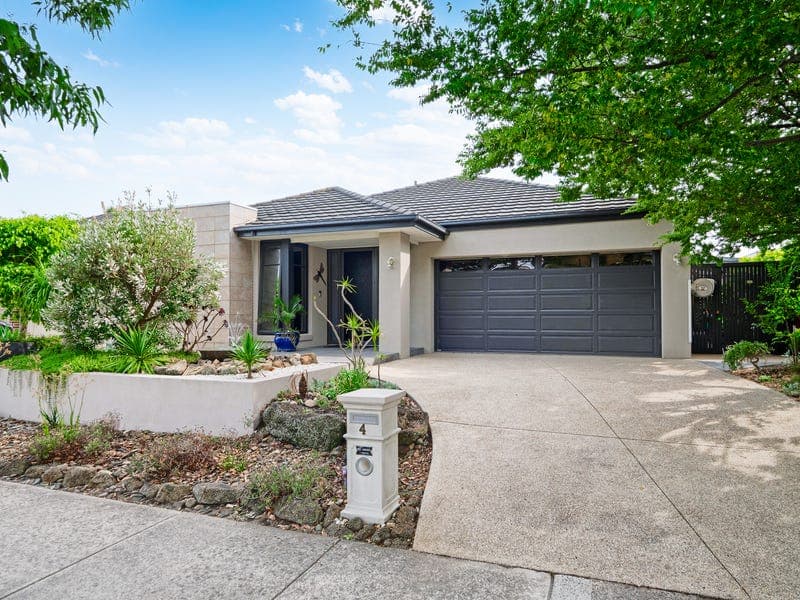 4 Mountainview Boulevard, Cranbourne North