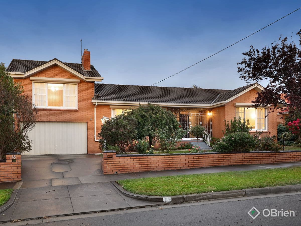 18 LUDWELL CRESCENT