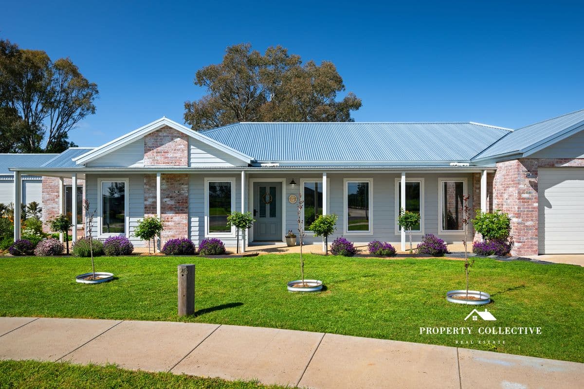 26 NYBERG CLOSE