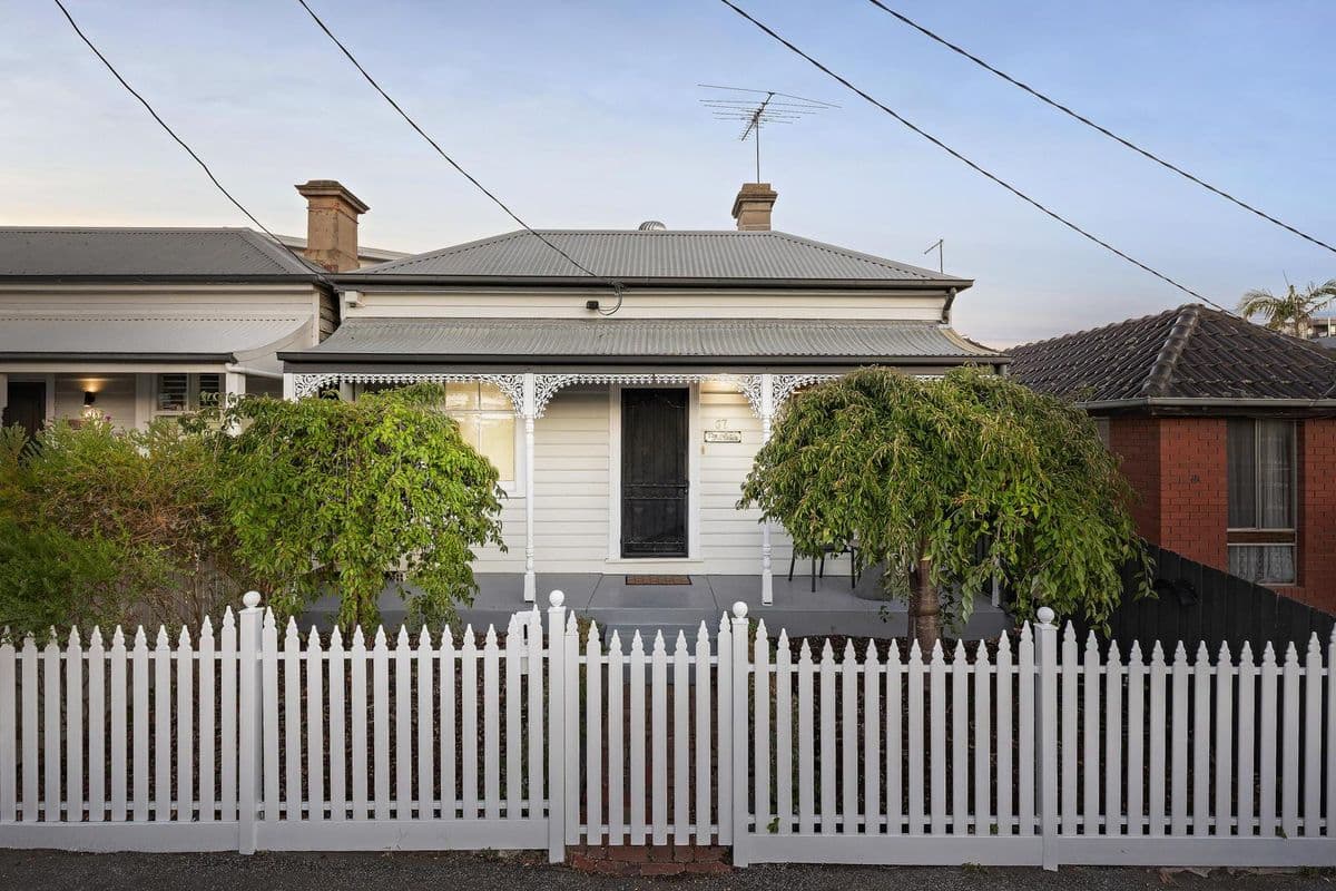 67 Collett Street