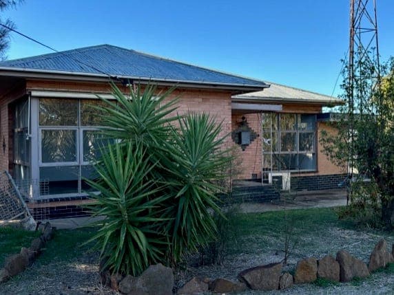 211 Russell Road, Watchupga