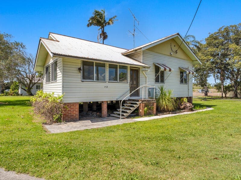 112 Baraang Drive, Broadwater