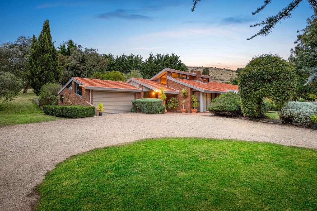 28 Hill View Rise