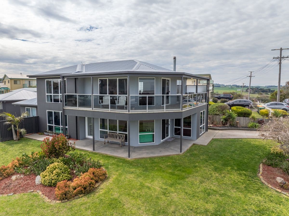 8 Peppermint Road