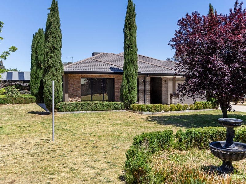 12 Dehnerts Road