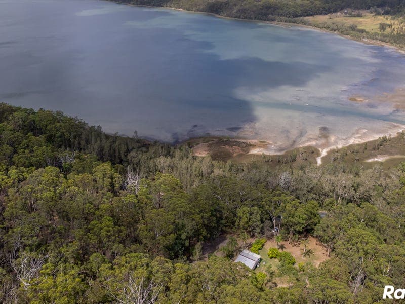 2901 The Lakes Way, Bungwahl