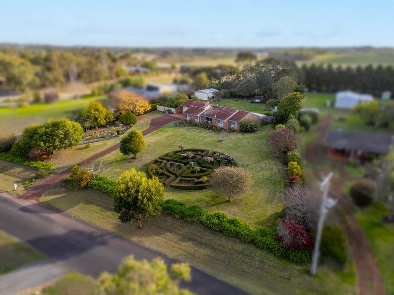 10 Denhill Court, Bolwarra