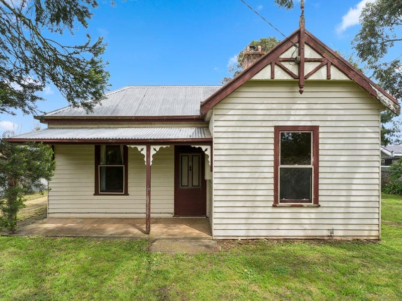 18 Mackinnons Bridge Road, Noorat