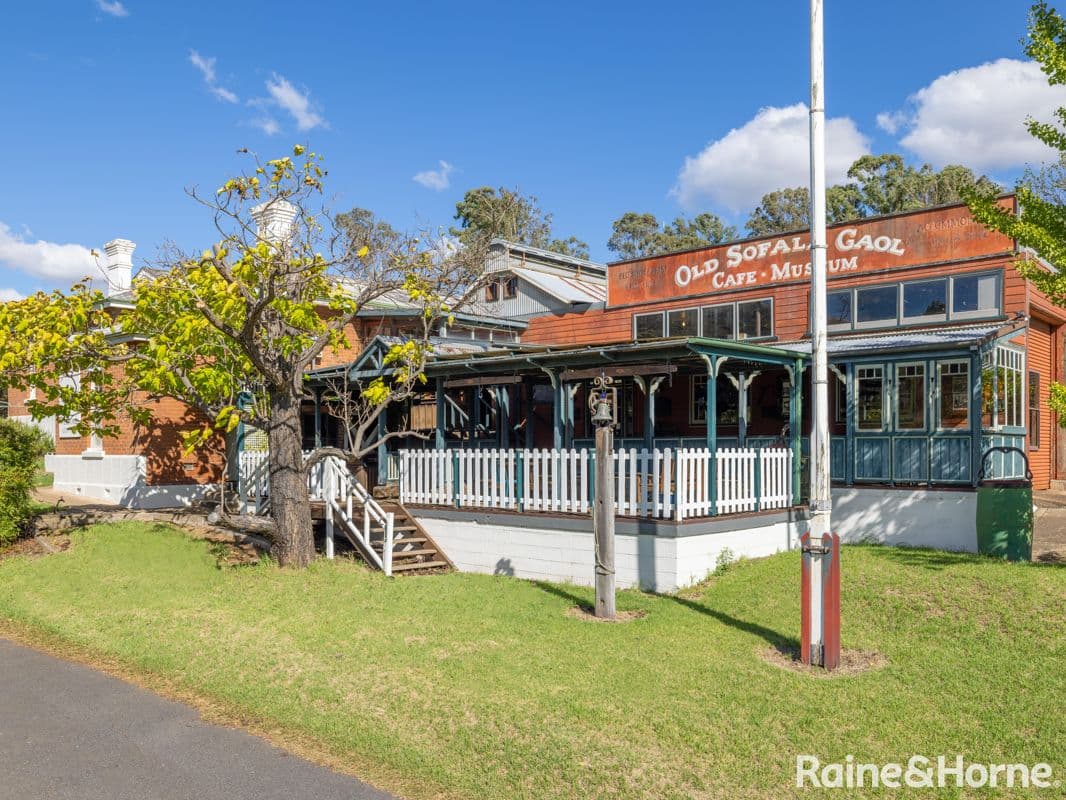 7 Barkly Street