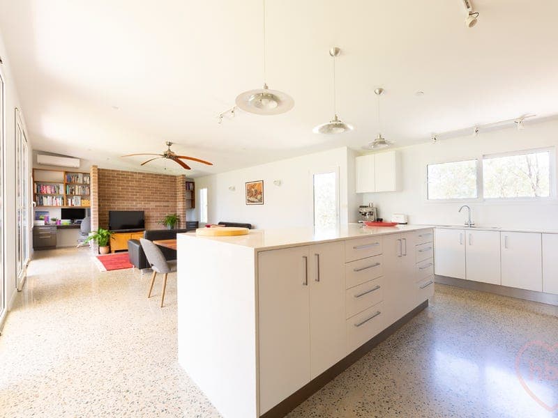 5 Sue Watt Place