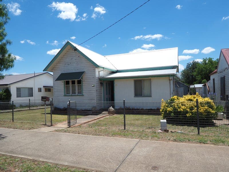 15 Finch Street, Bingara