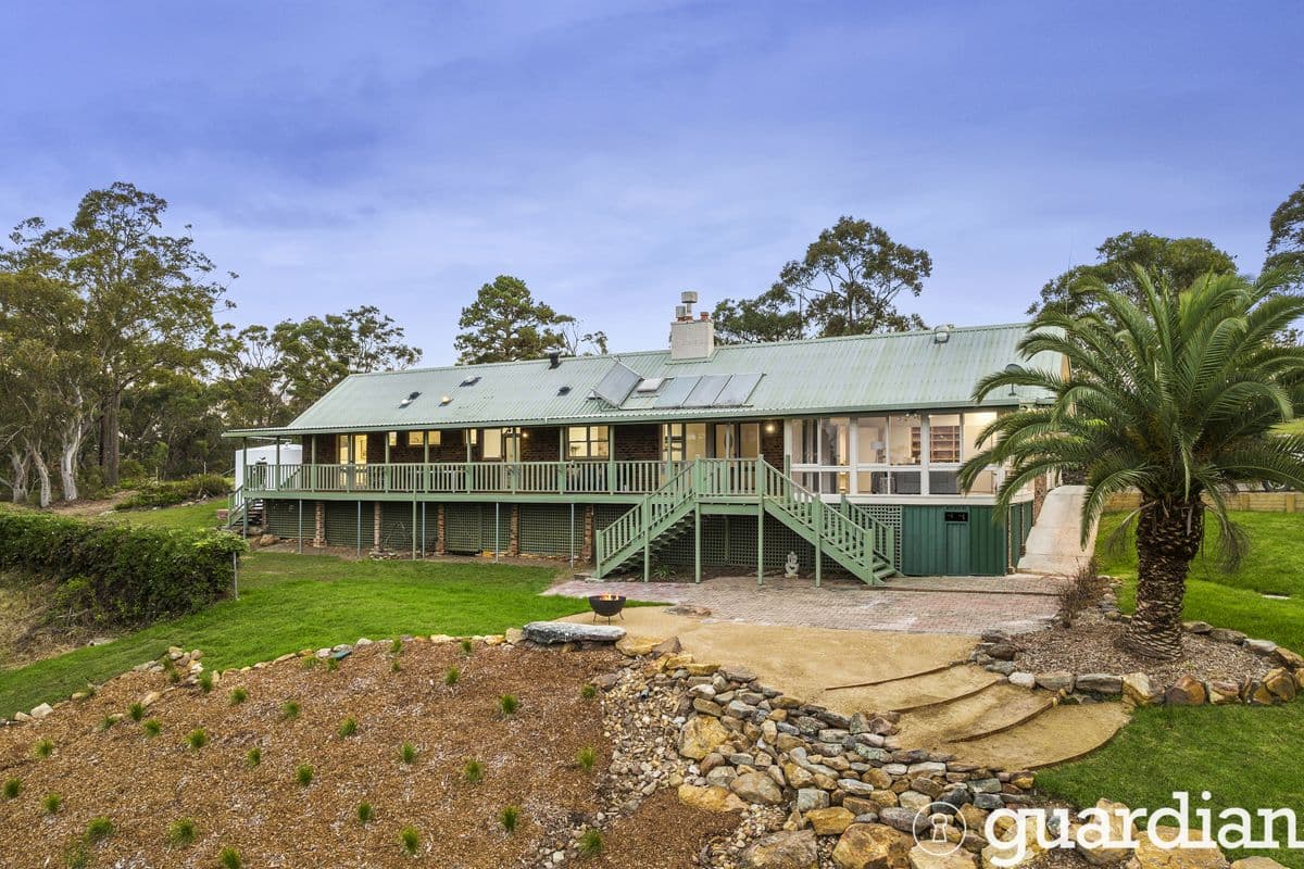 8 McCallums Road
