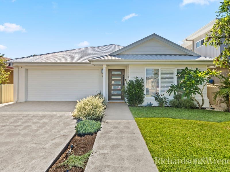 26 Davis Street, Booker Bay