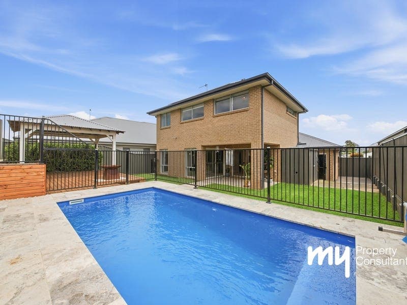 34 Long Bush Rise, Cobbitty