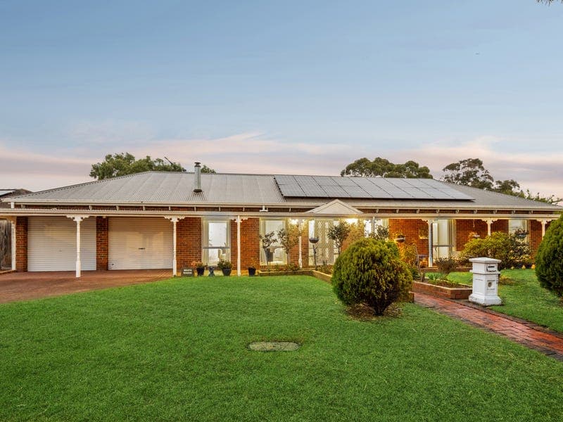2 Rochelle Court, Aspendale Gardens