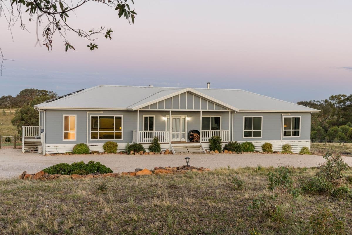 527 Patons Road