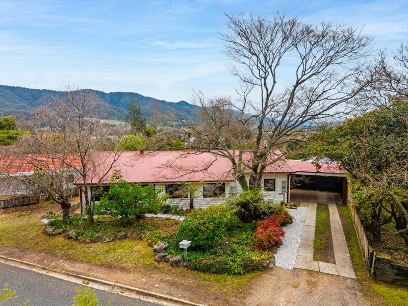37 Bogong Avenue