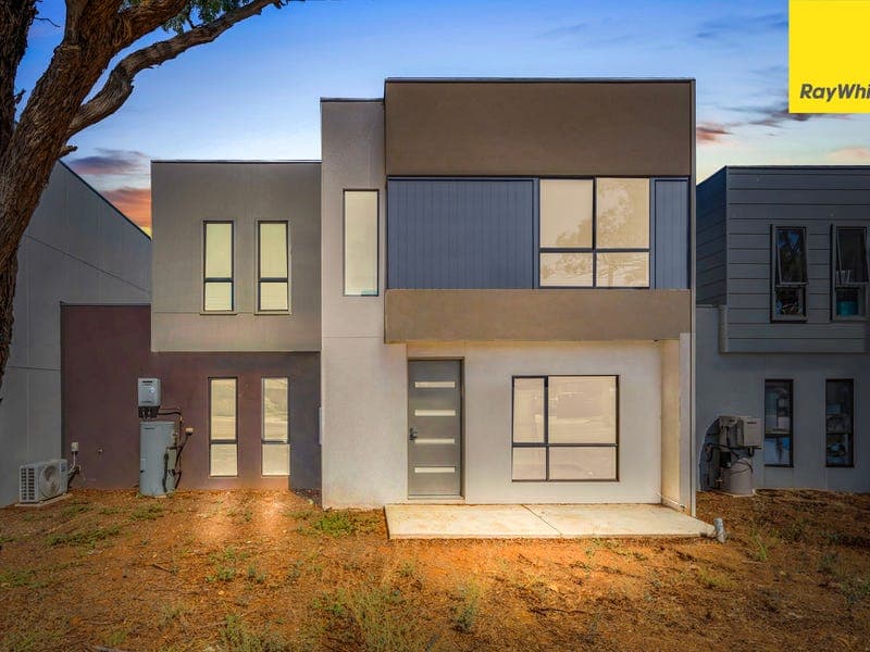 40 Steadfield Circuit