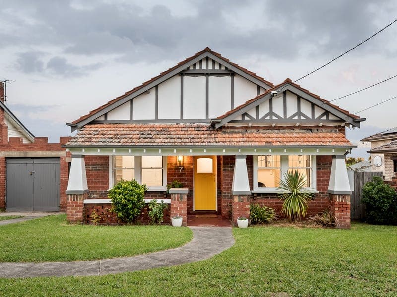 7 Hawker Avenue