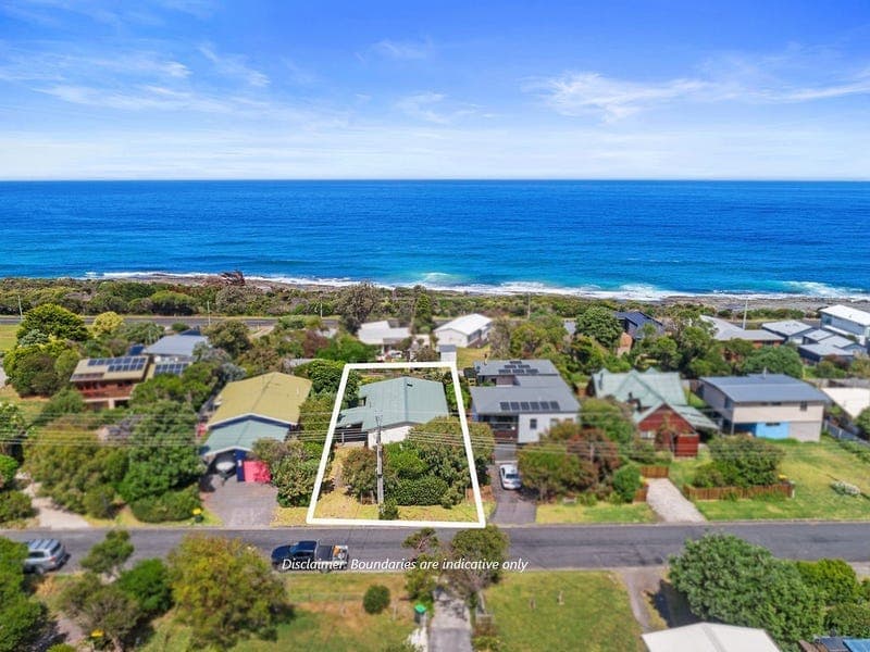 5 Surf Avenue, Skenes Creek