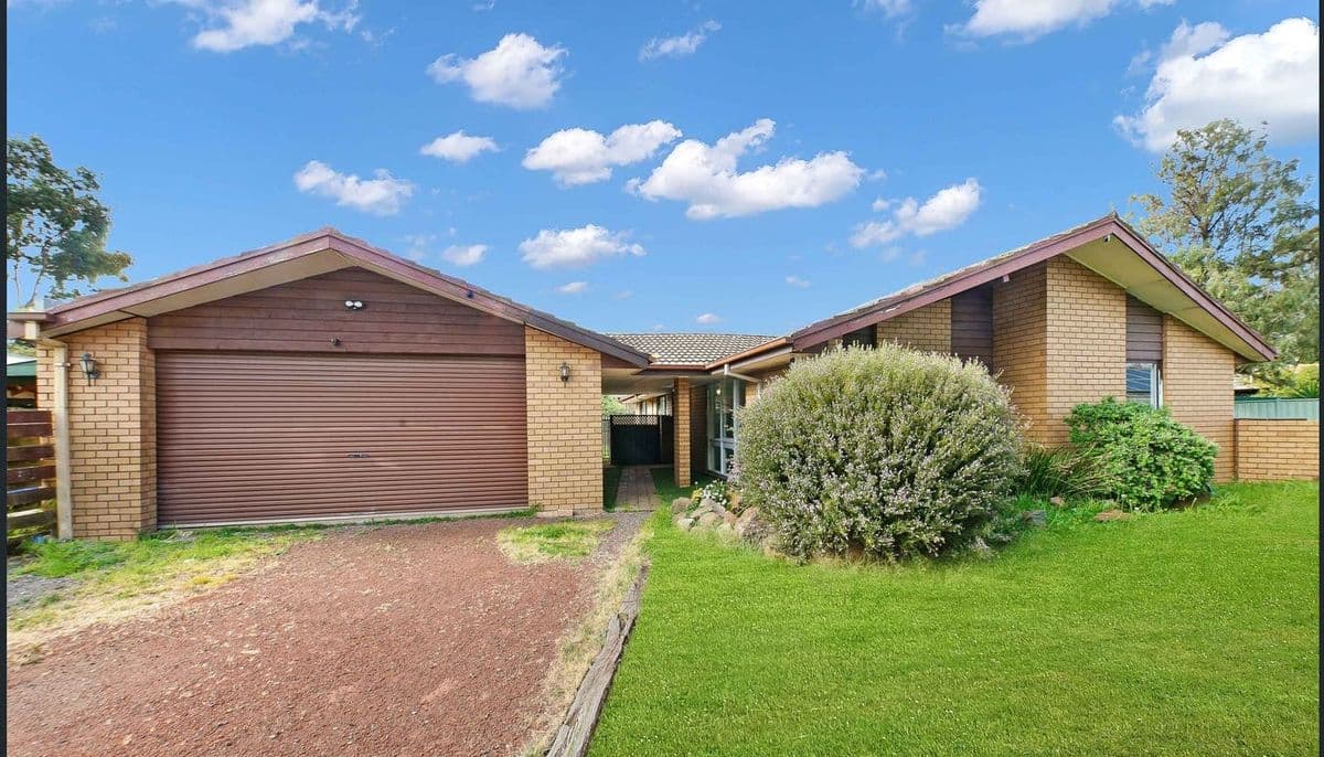 6 Kingsley Place