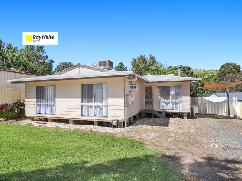18a Quartz Street, Adelong