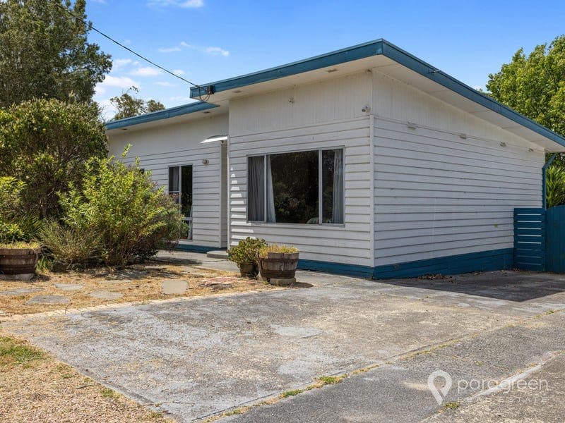 3 Hall Road, Foster