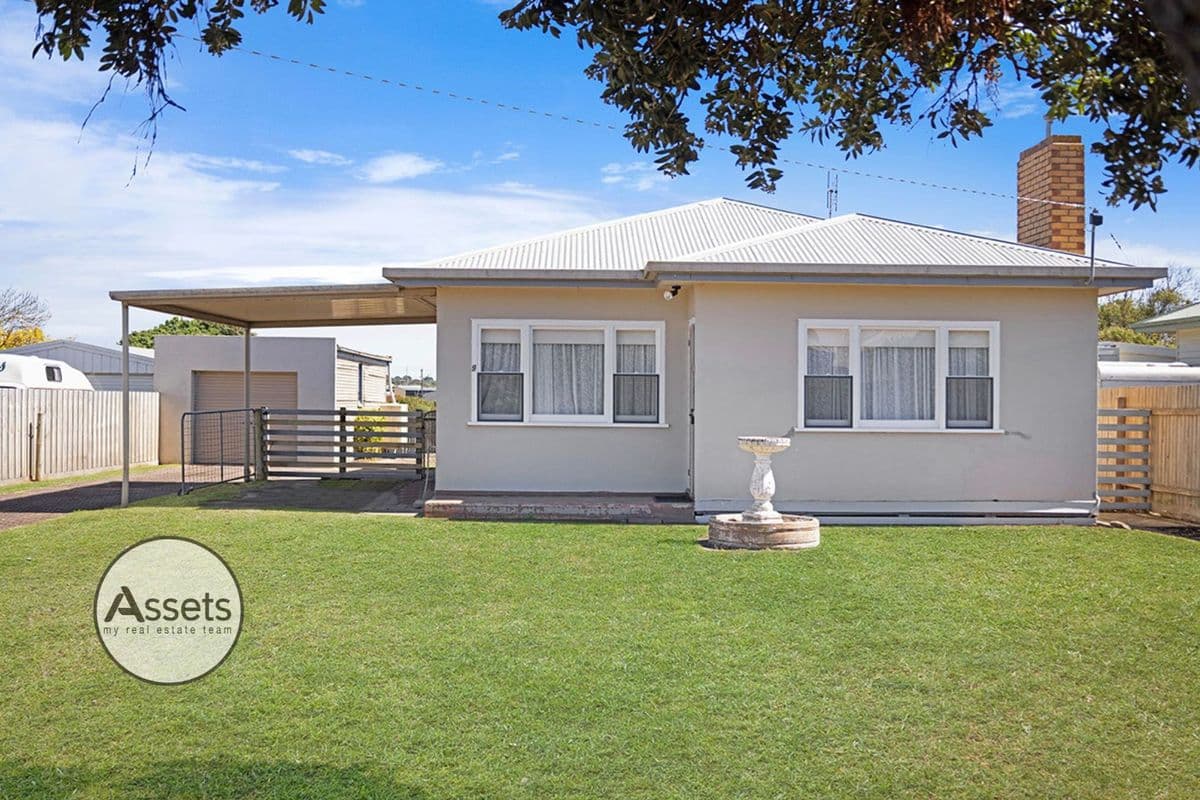 9 Bade Avenue