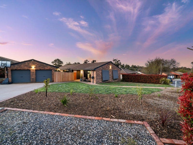 1 Garrett Place