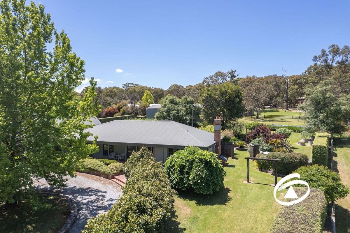 14 BAROONA ROAD