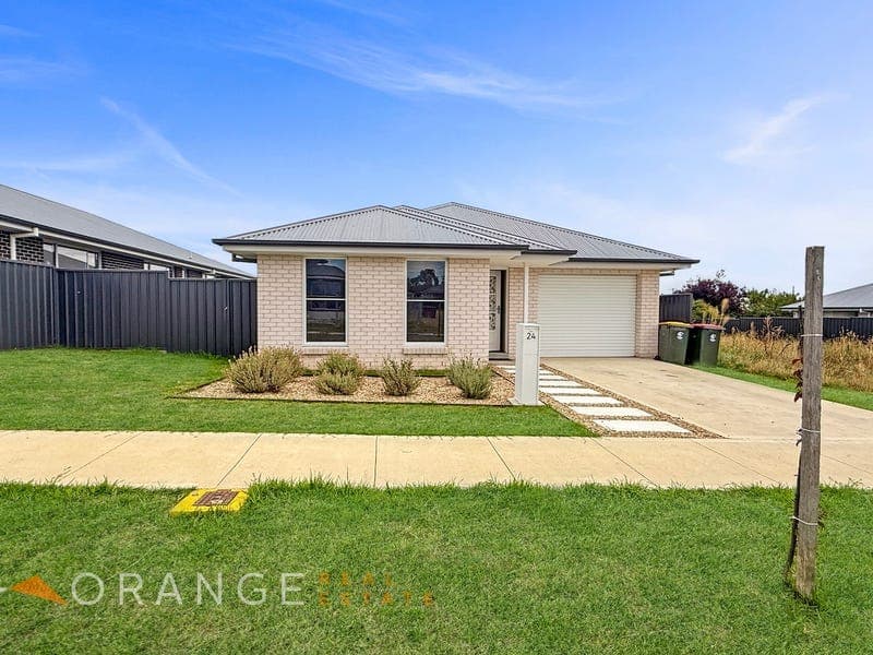 24 Hoynes Circuit, Blayney