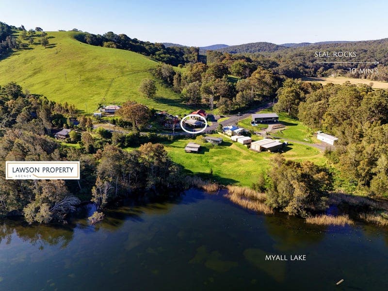 2471 The Lakes Way, Bungwahl