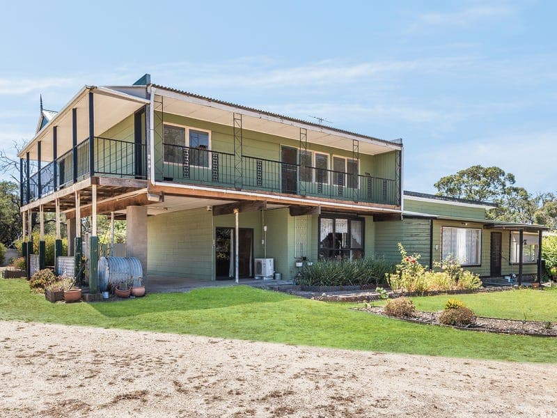 120 Clarkes Road, Anakie