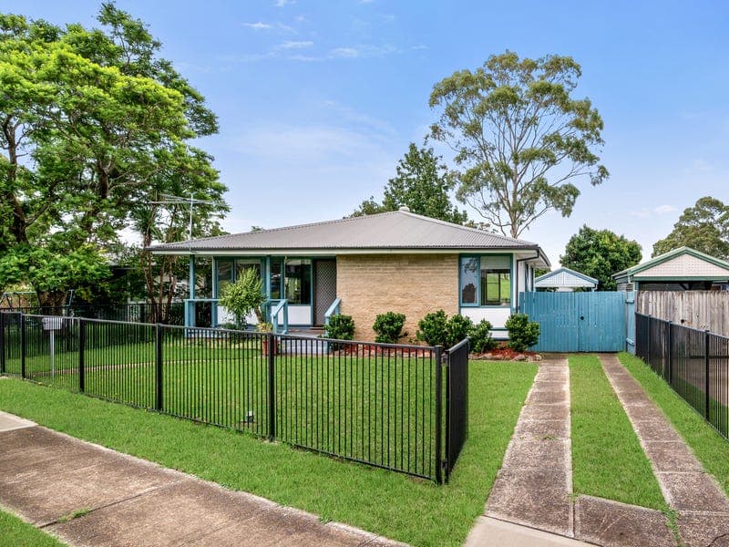 6 Merino Crescent, Airds