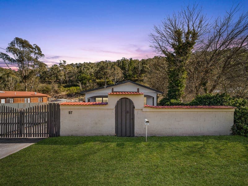 97 Foxlow Street, Captains Flat