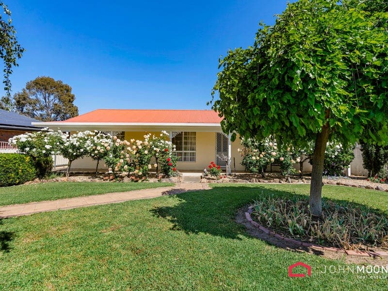 122 East Street, Cartwrights Hill
