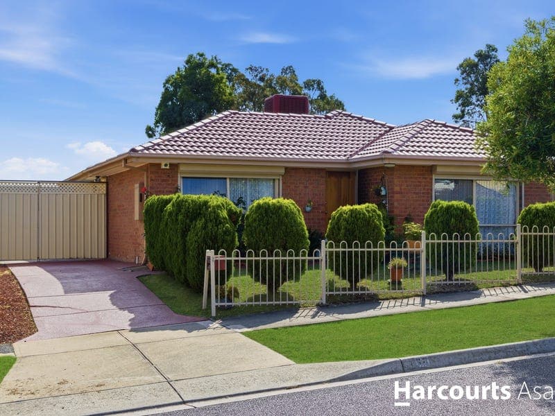 35 Cheshunt Drive, Hallam