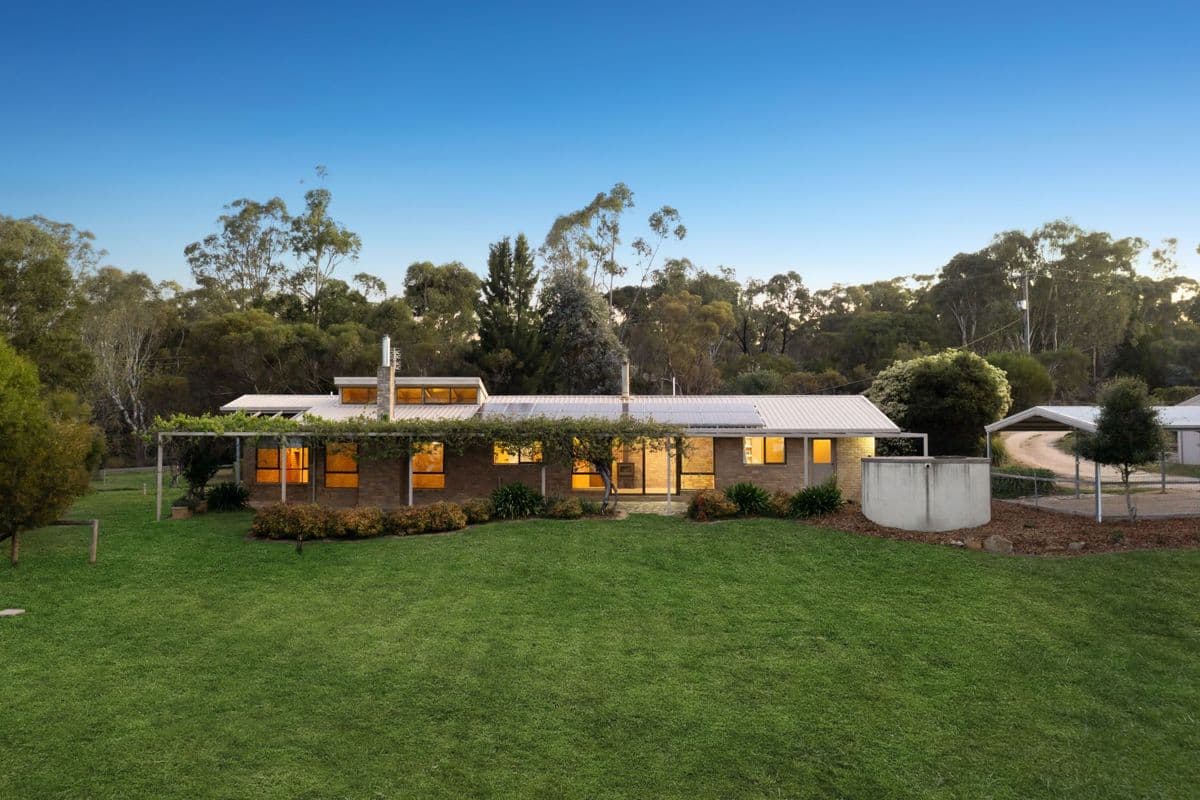 15 Ronald Drive