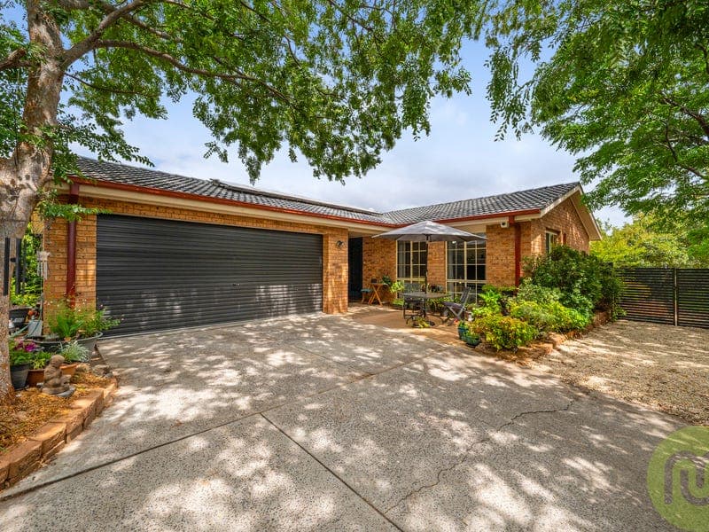 71 Bellchambers Crescent