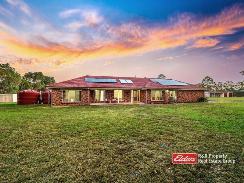 4 Suncrest Close