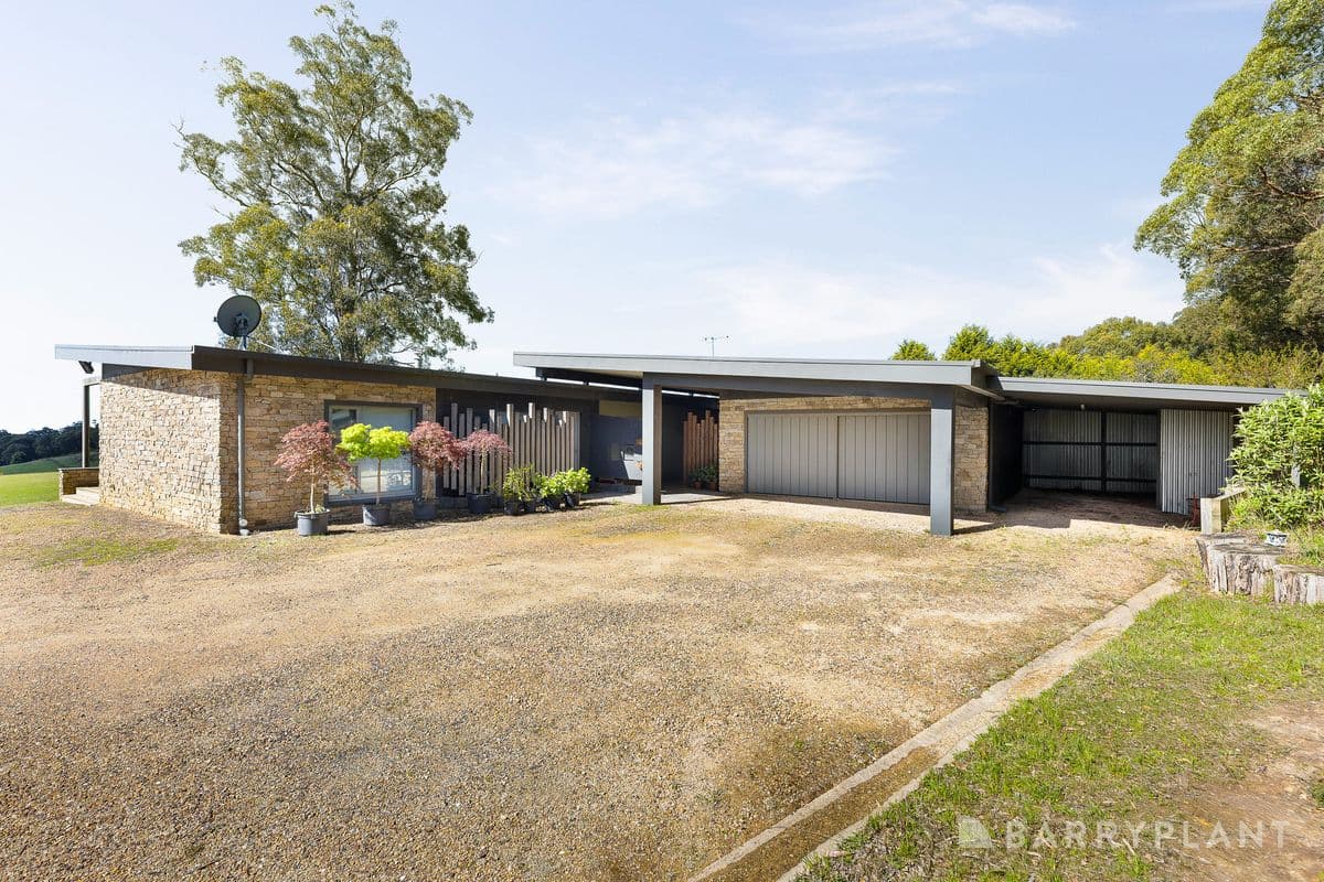 88 Weber Road