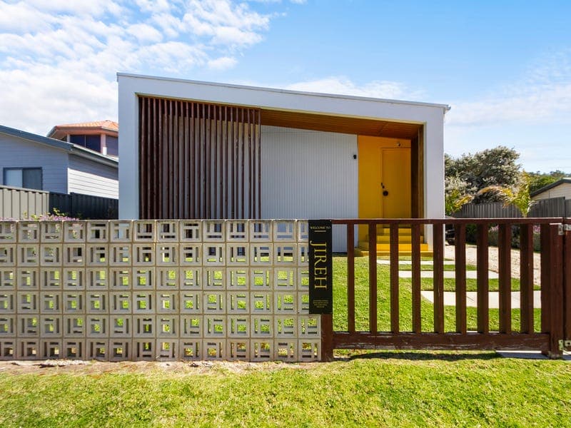 7 Spindrift Avenue, Golden Beach