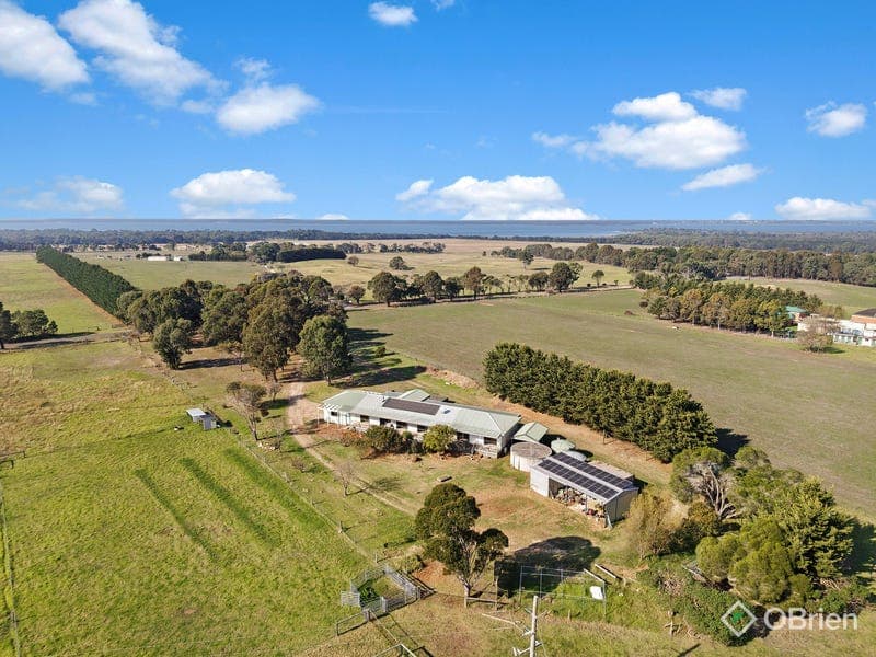 100 Crawfords Road, Goon Nure