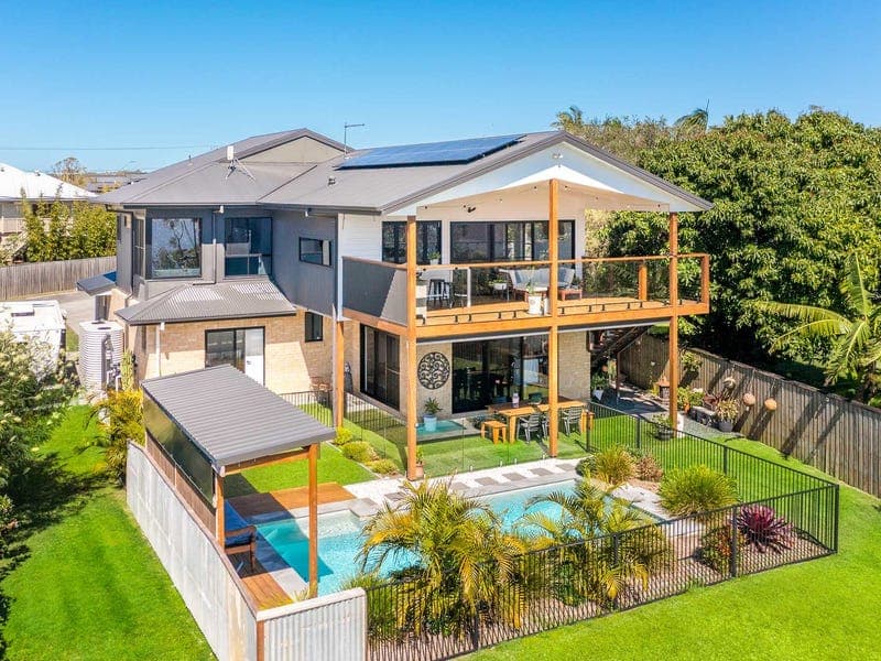 2c Fletcher Street, Broadwater